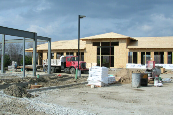 Property development of medical office campus, Cantera Lakes, in Warrenville IL by Cantera Development Group